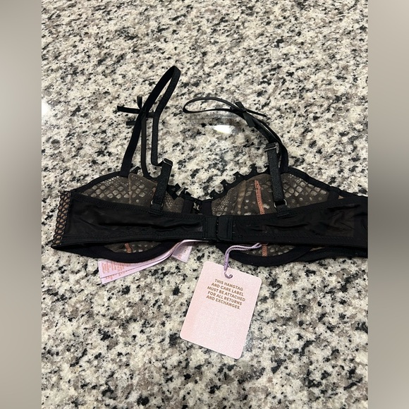 Savage X Fenty Black Lace Underwire Bra Intimates 34a bra and XS panties - Picture 6 of 8